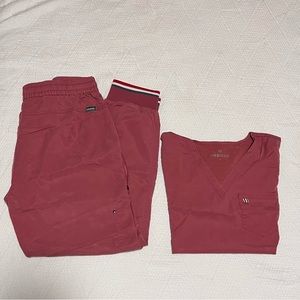 Medico blush scrub set